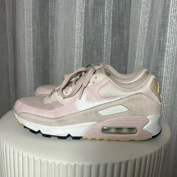 NIKE Womens Air Max 90 Sneakers in Pink & White - Size 7 - Picture 3 of 9